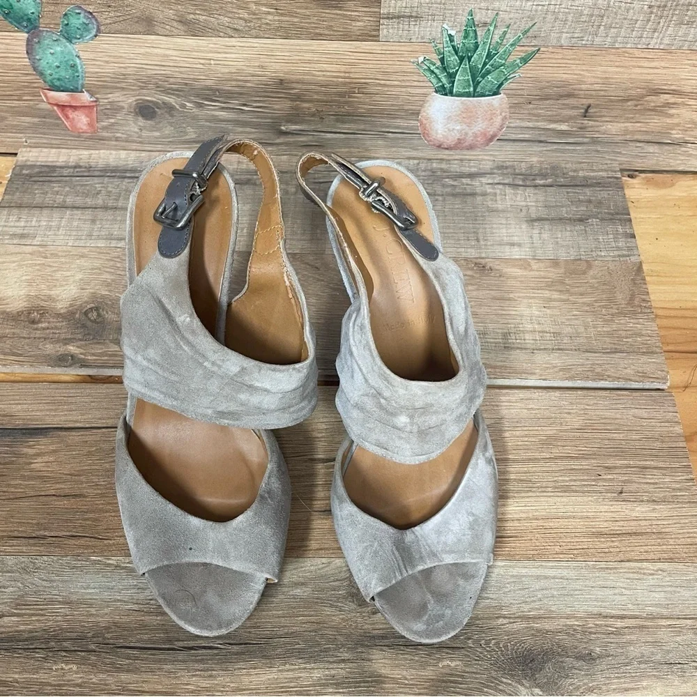 J. crew women’s suede leather peep toe heels stiletto beige neutral size 6.5 4”